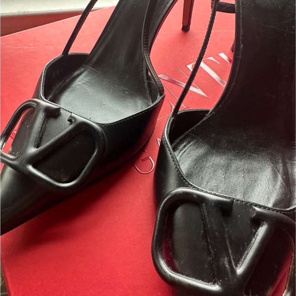 Valentino Garavani Black Heels with Signature Buckle